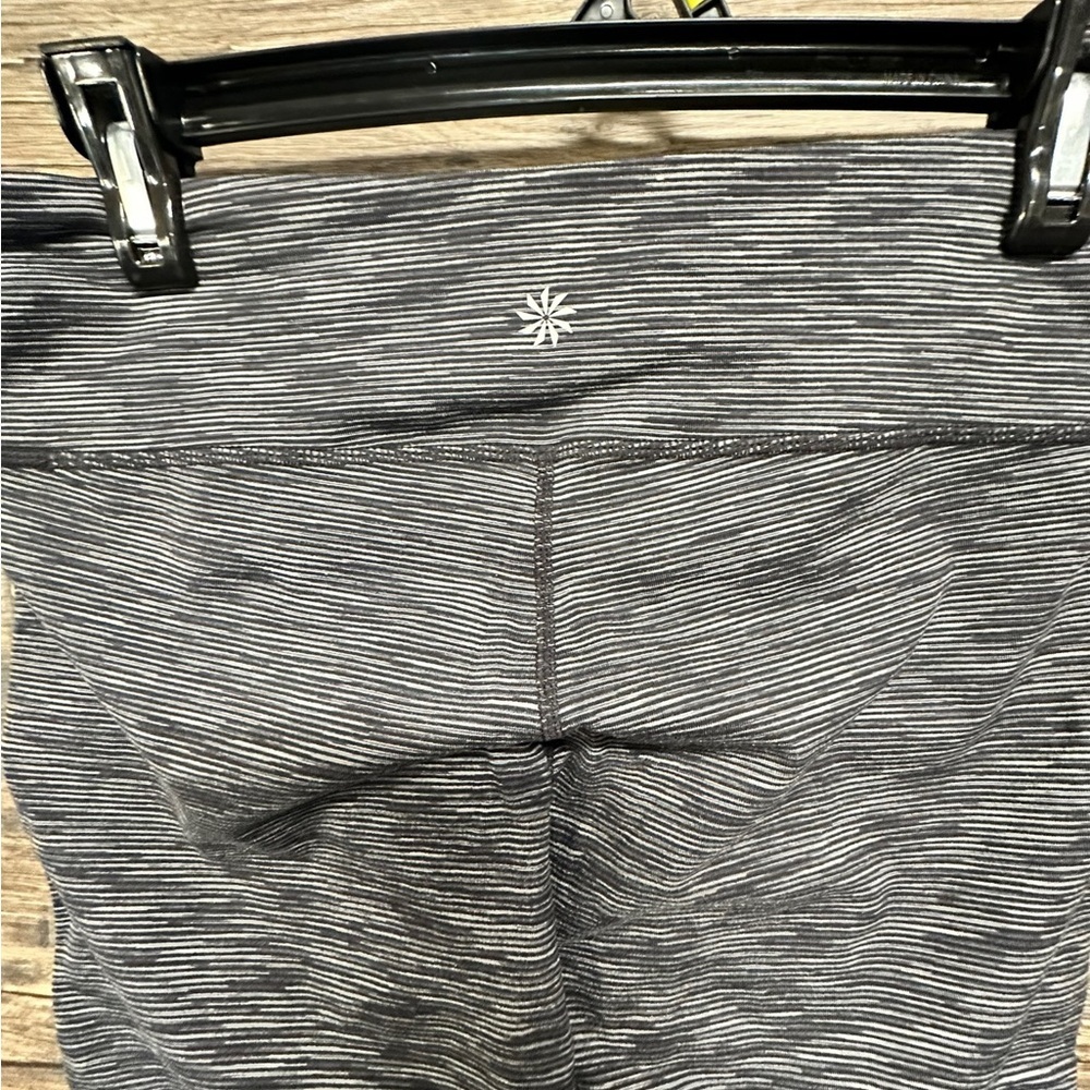 Athleta Gray Womens Cropped Leggings - Picture 4 of 6